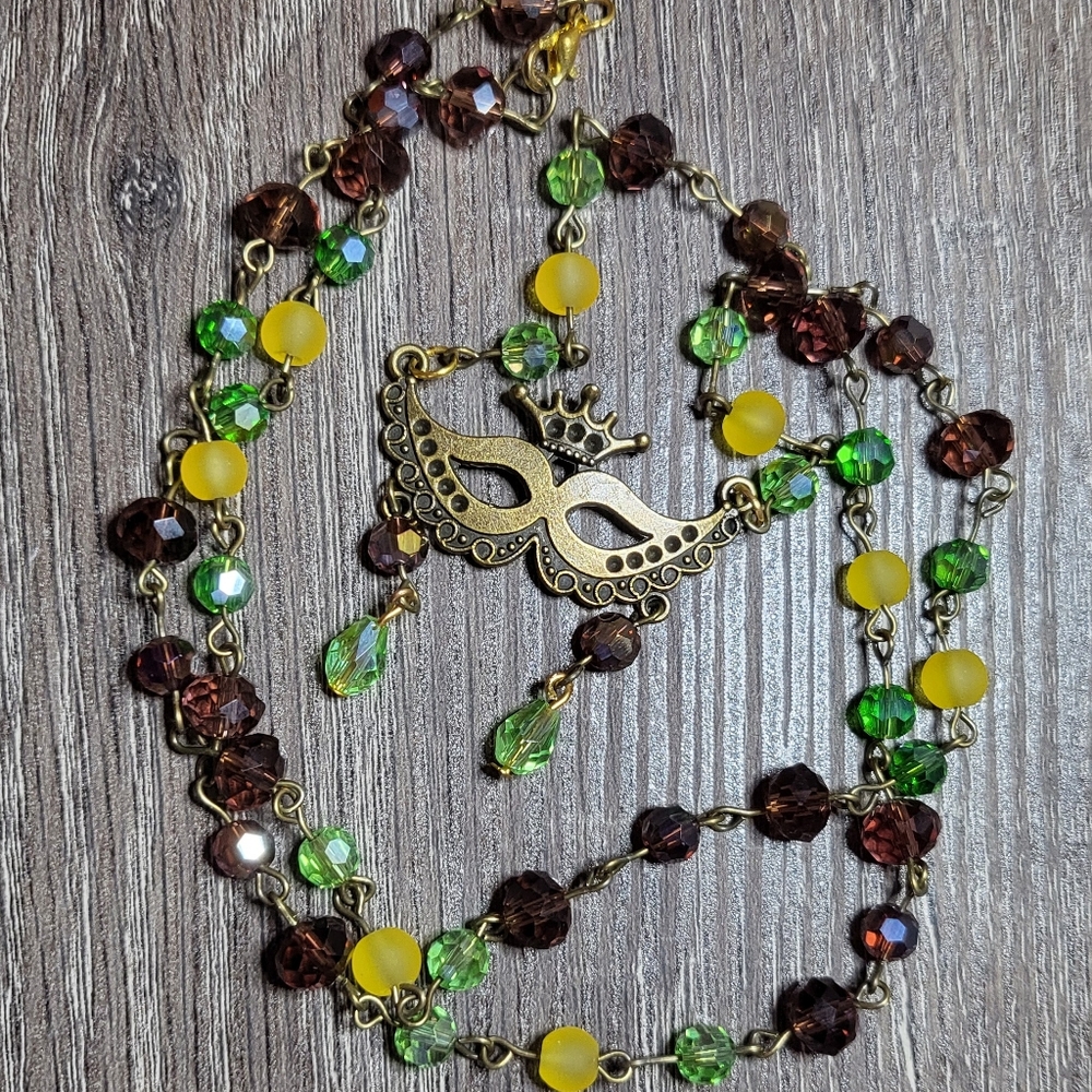 Bal Masque Vintage-Inspired Glass Mardi Gras Beads